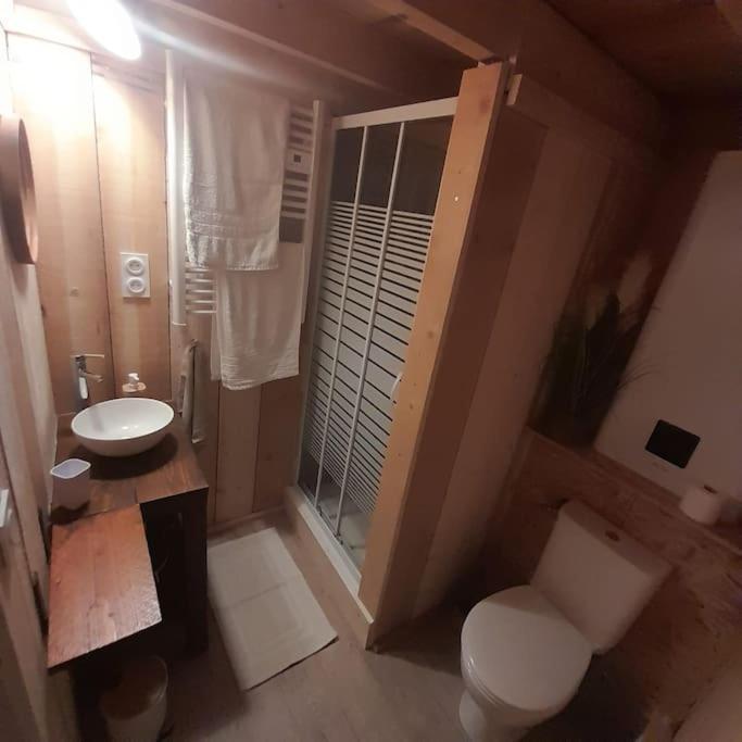 La Cabane En Bois Tourves Exterior foto